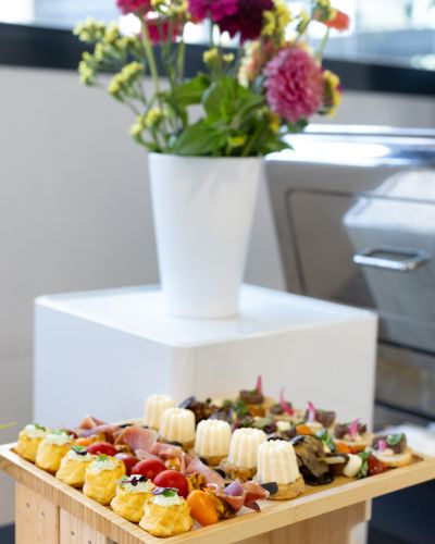 cocktails et une plante